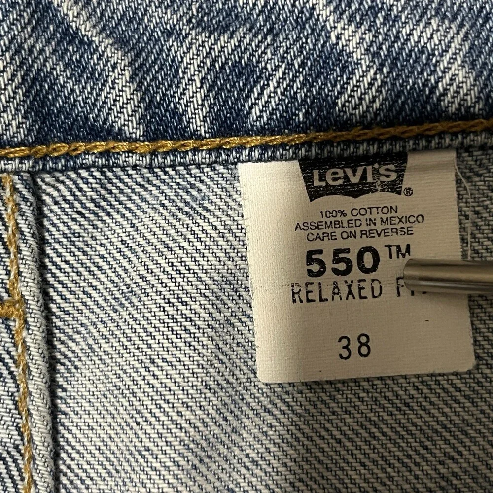 Vintage Levi’s 560 Wide Leg Orange Tab Denim Jean Shorts Jorts Mens 38 1990s